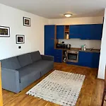Lejlighed 1 Bed Flat - Sleeps 4 - Pets - Smoking On Terrace