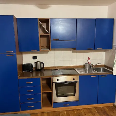 1 Bed Flat - Sleeps 4 - Pets - Smoking On Terrace
